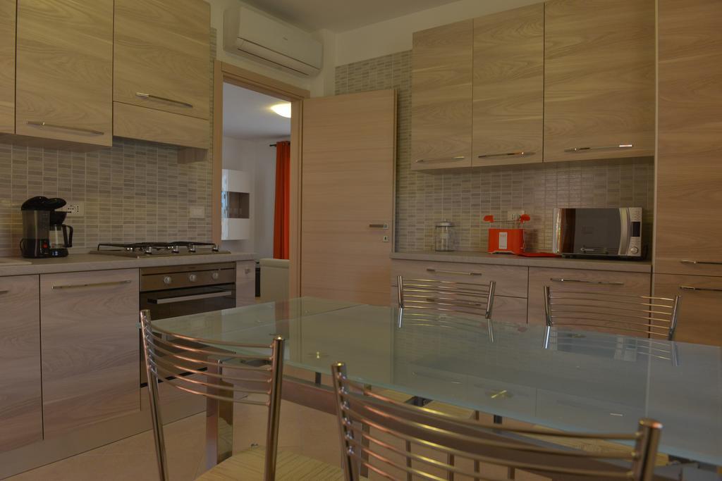 Villa Artemia マネルバ・デル・ガルダ 部屋 写真